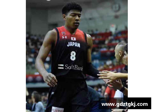 威尼斯wns9778湖人公牛重磅交易：里夫斯、八村塁加两首轮签换取20届四号秀与明星卡